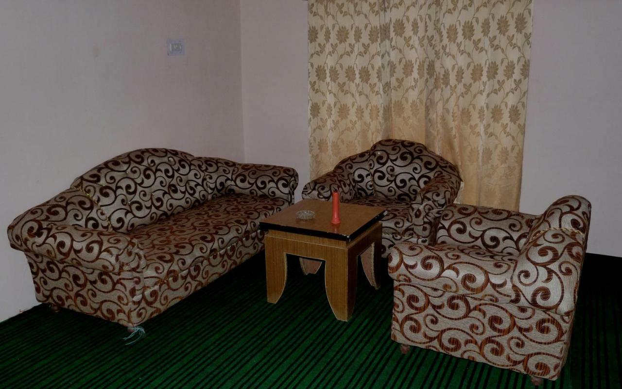 Готель Kolong Retreat Kolang Екстер'єр фото