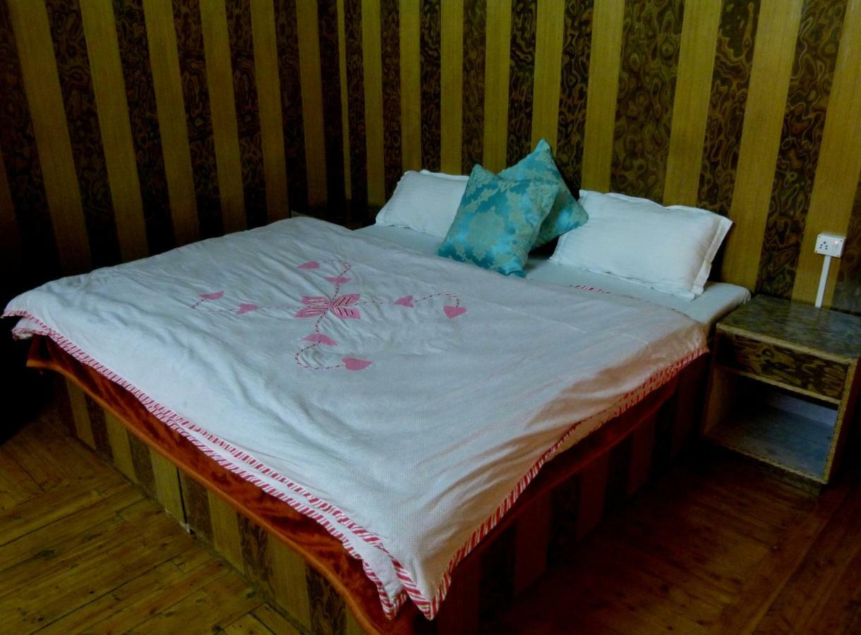 Готель Kolong Retreat Kolang Екстер'єр фото