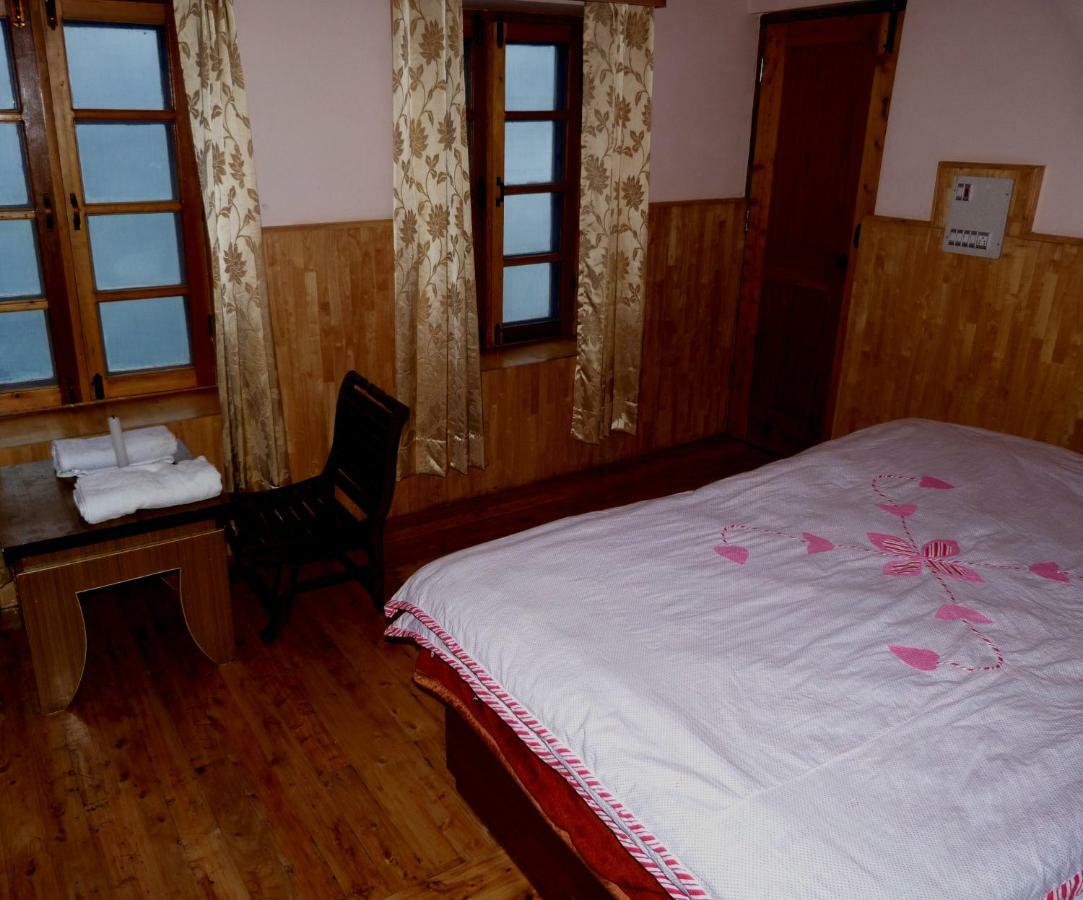Готель Kolong Retreat Kolang Екстер'єр фото