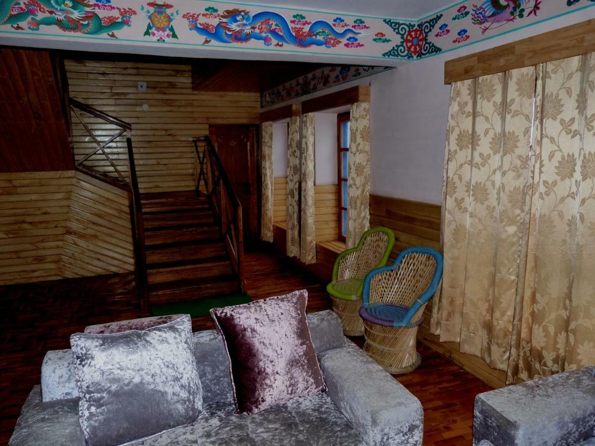 Готель Kolong Retreat Kolang Екстер'єр фото