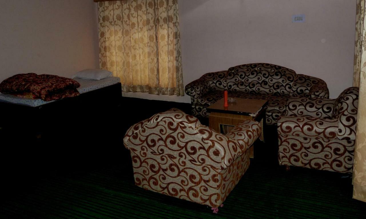 Готель Kolong Retreat Kolang Екстер'єр фото